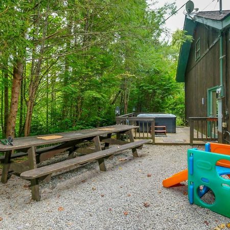 Adventure Lodge Gatlinburg Exterior photo