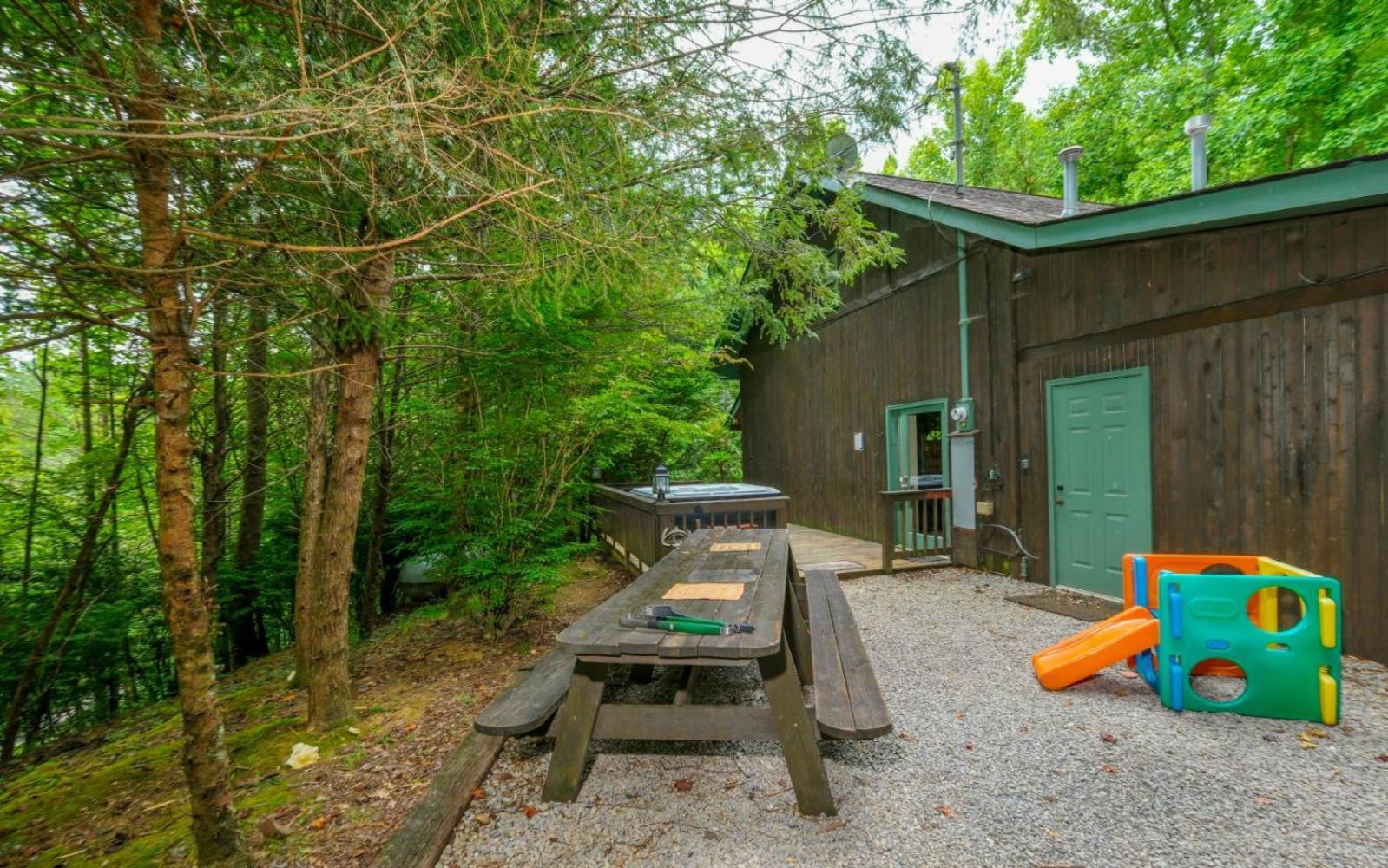 Adventure Lodge Gatlinburg Exterior photo